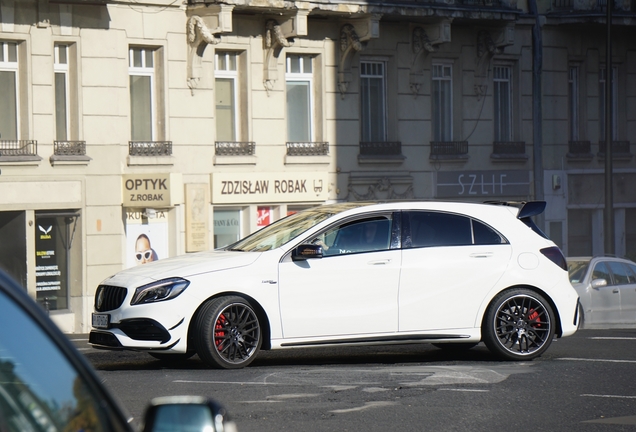 Mercedes-AMG A 45 W176 2015