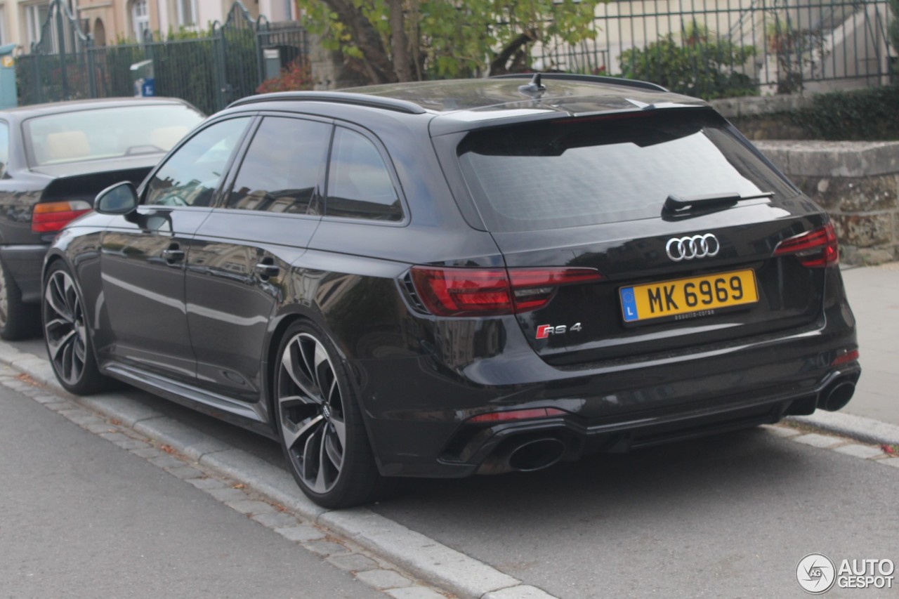 Audi RS4 Avant B9