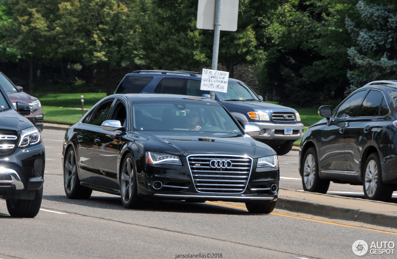 Audi S8 D4