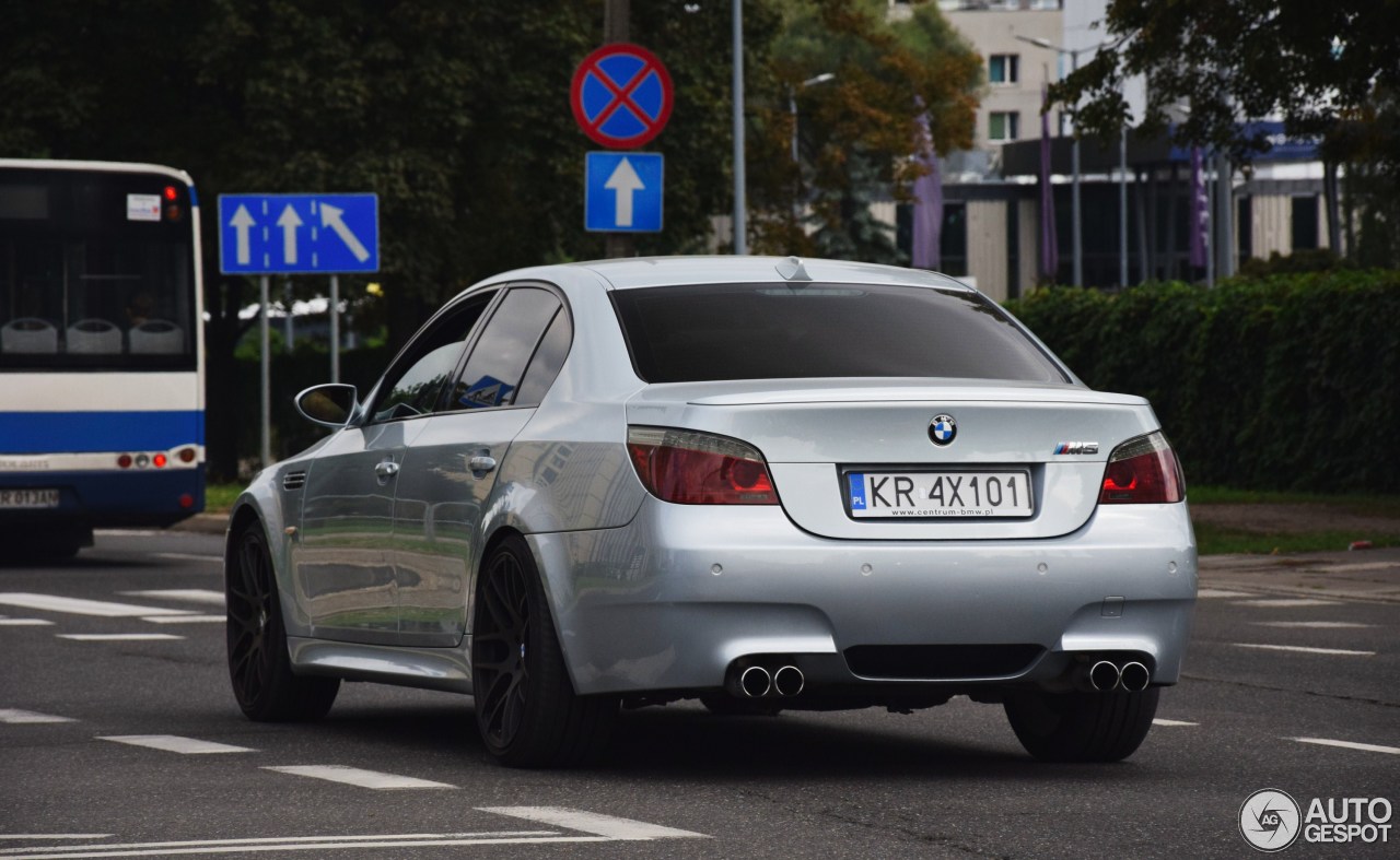 BMW M5 E60 2007