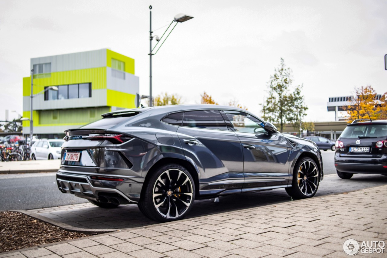 Lamborghini Urus