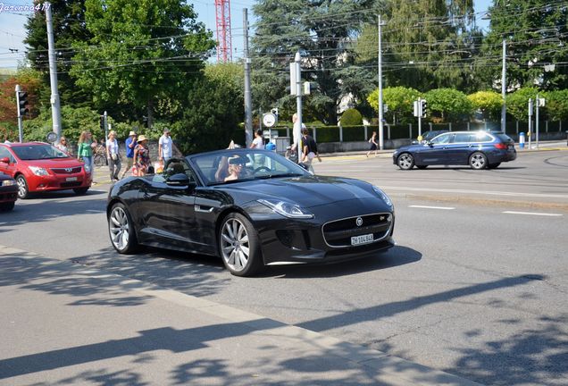 Jaguar F-TYPE S Convertible