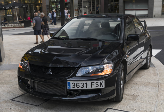 Mitsubishi Lancer Evolution IX