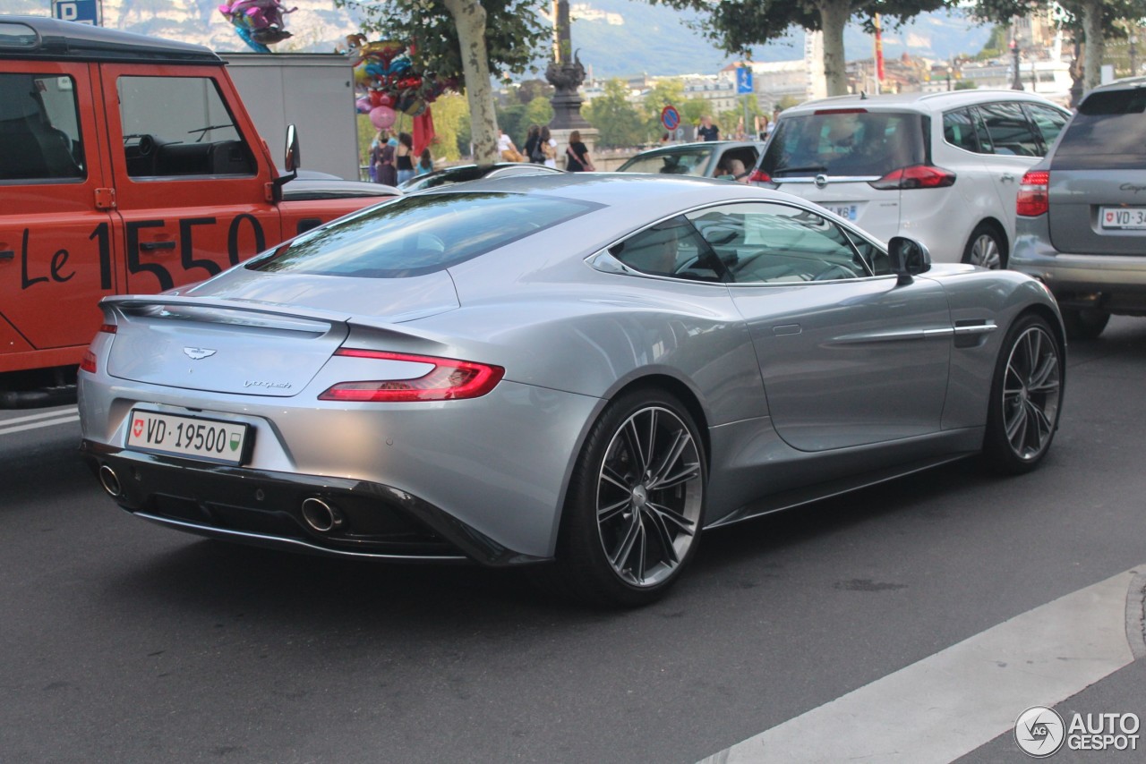 Aston Martin Vanquish 2013