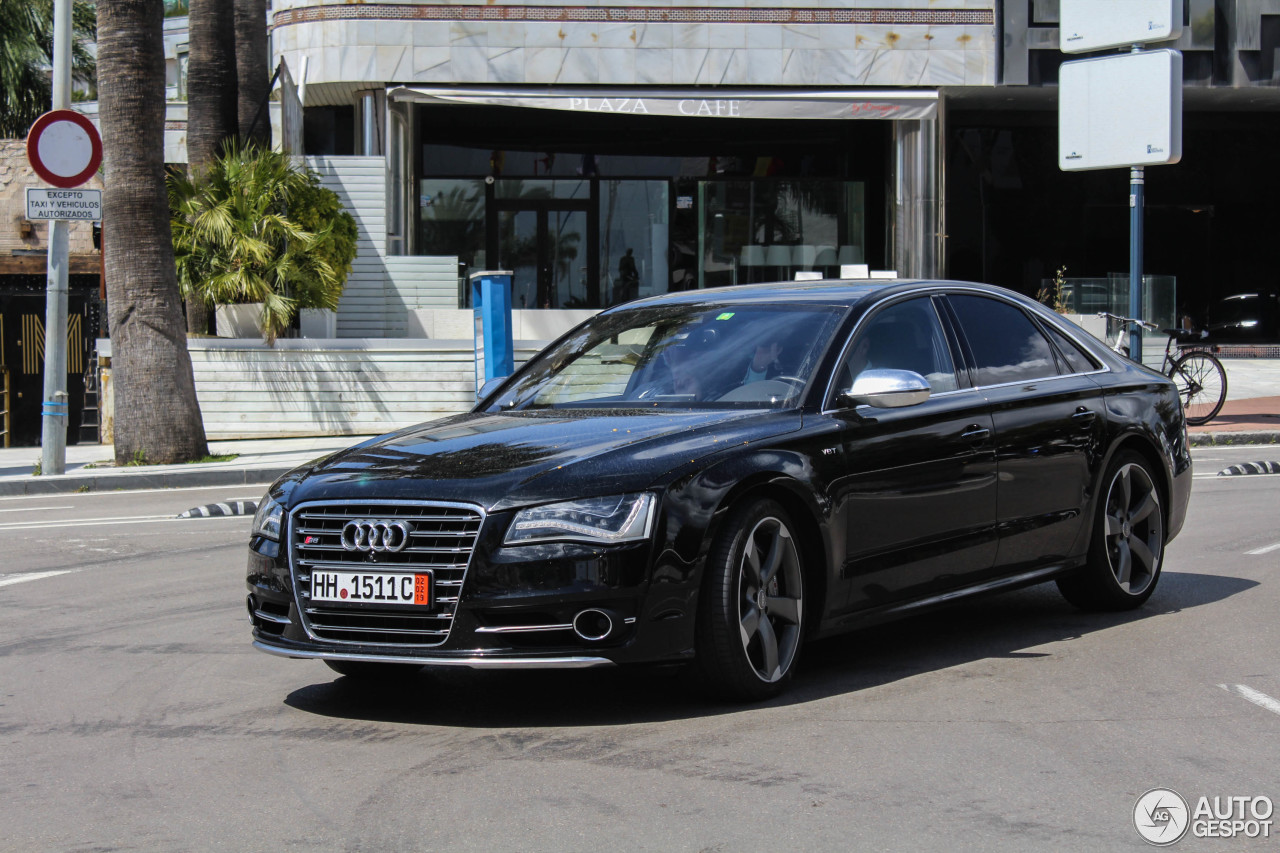 Audi S8 D4