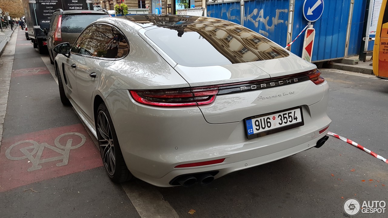 Porsche 971 Panamera Turbo