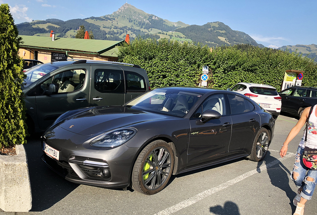 Porsche 971 Panamera Turbo S E-Hybrid