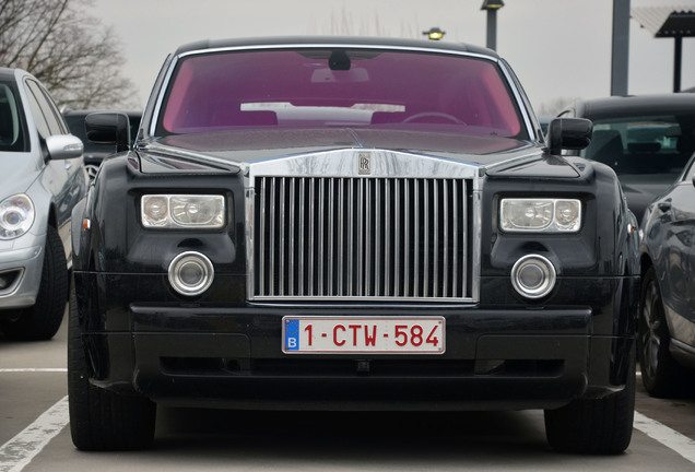 Rolls-Royce Phantom Black