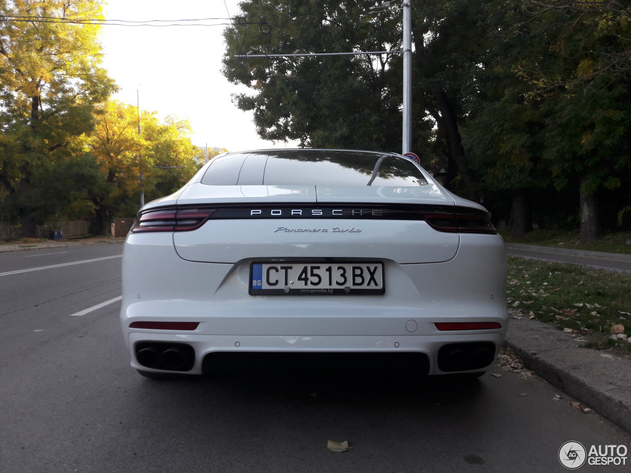 Porsche 971 Panamera Turbo