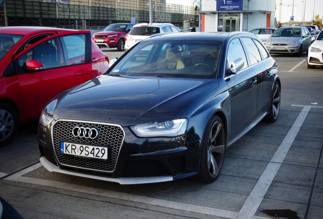 Audi RS4 Avant B8