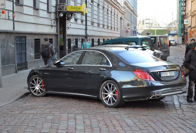 Mercedes-Benz S 63 AMG V222