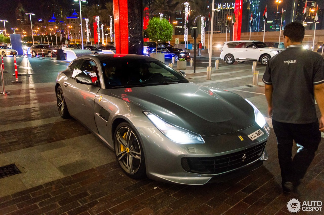 Ferrari GTC4Lusso