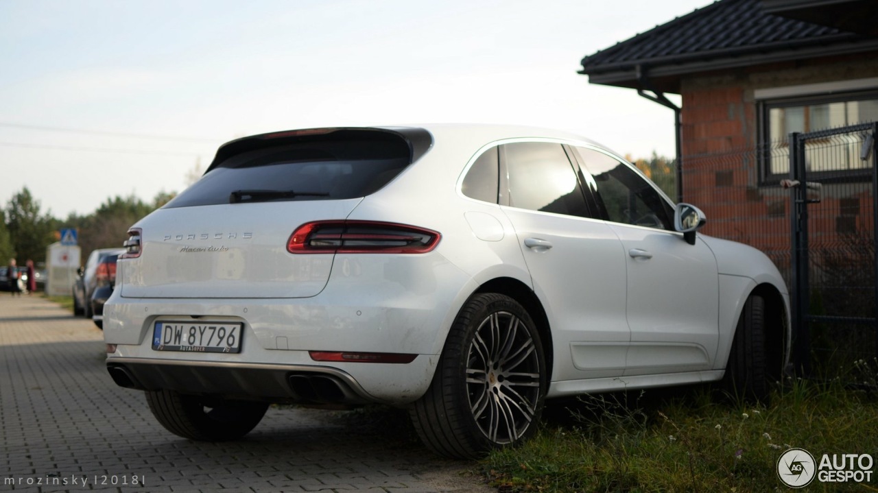 Porsche 95B Macan Turbo