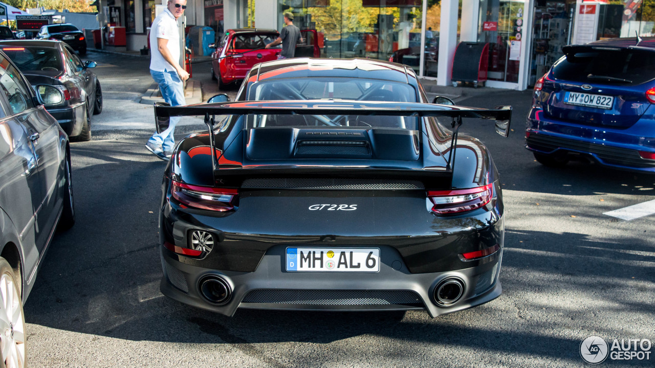 Porsche 991 GT2 RS Weissach Package