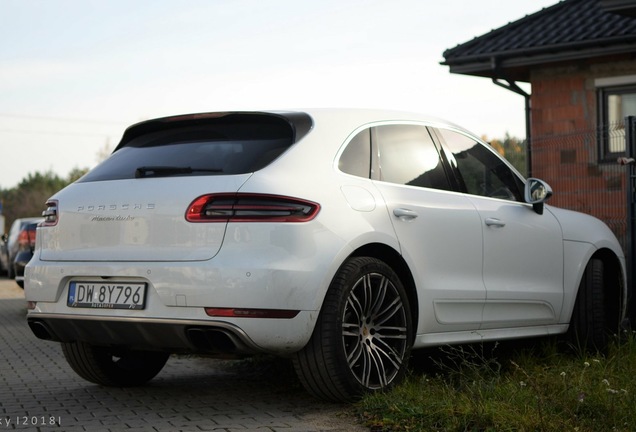 Porsche 95B Macan Turbo