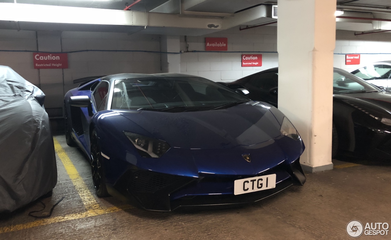 Lamborghini Aventador LP750-4 SuperVeloce Roadster