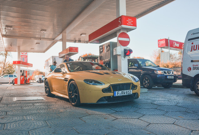 Aston Martin V12 Vantage S