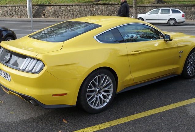 Ford Mustang GT 2015