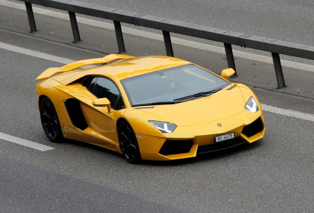 Lamborghini Aventador LP700-4