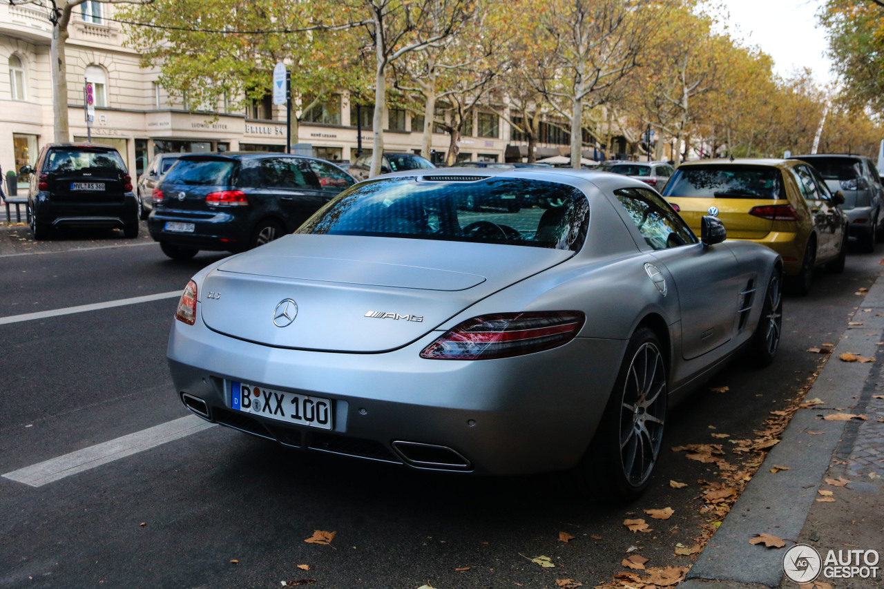 Mercedes-Benz SLS AMG