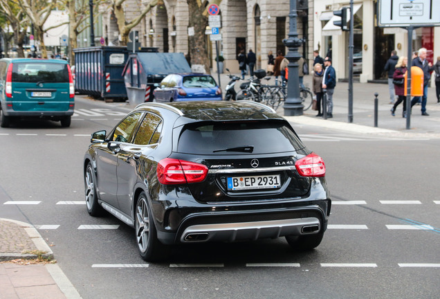 Mercedes-AMG GLA 45 X156