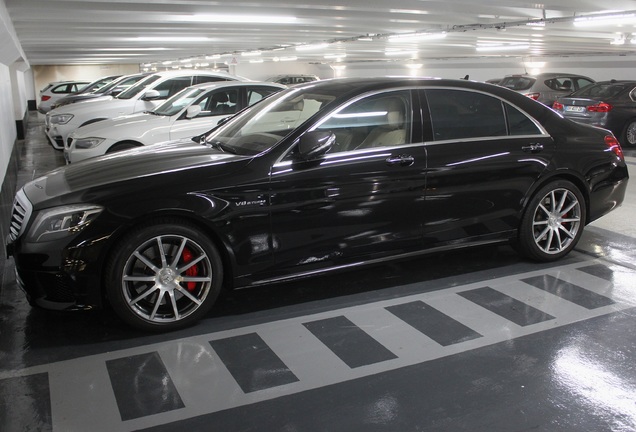 Mercedes-Benz S 63 AMG V222