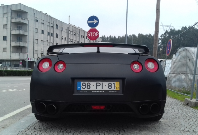 Nissan GT-R