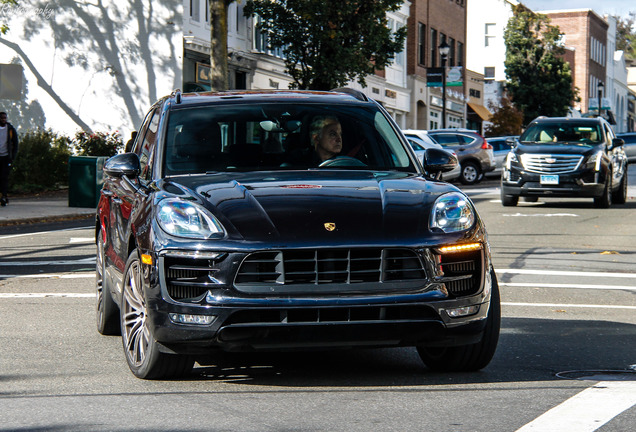 Porsche 95B Macan GTS