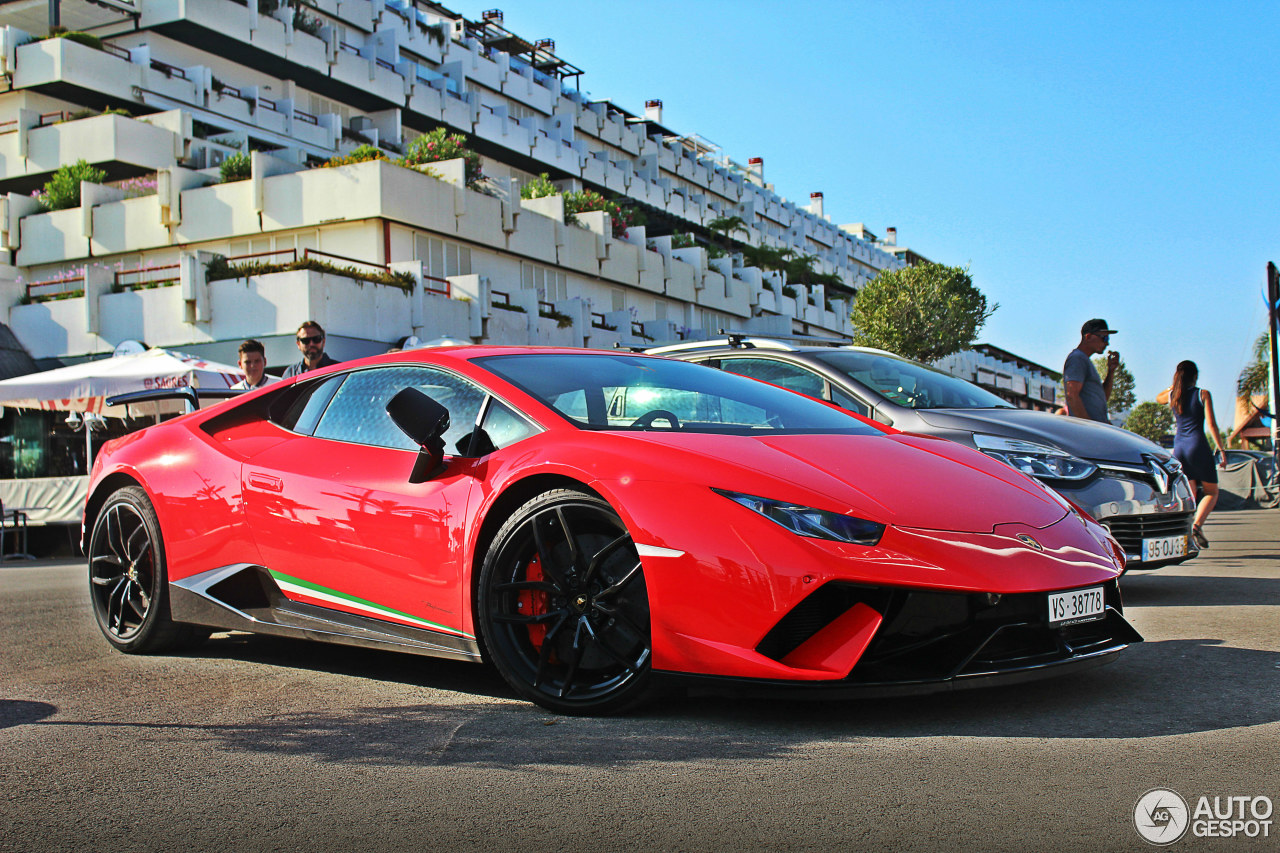 Lamborghini Huracán LP640-4 Performante