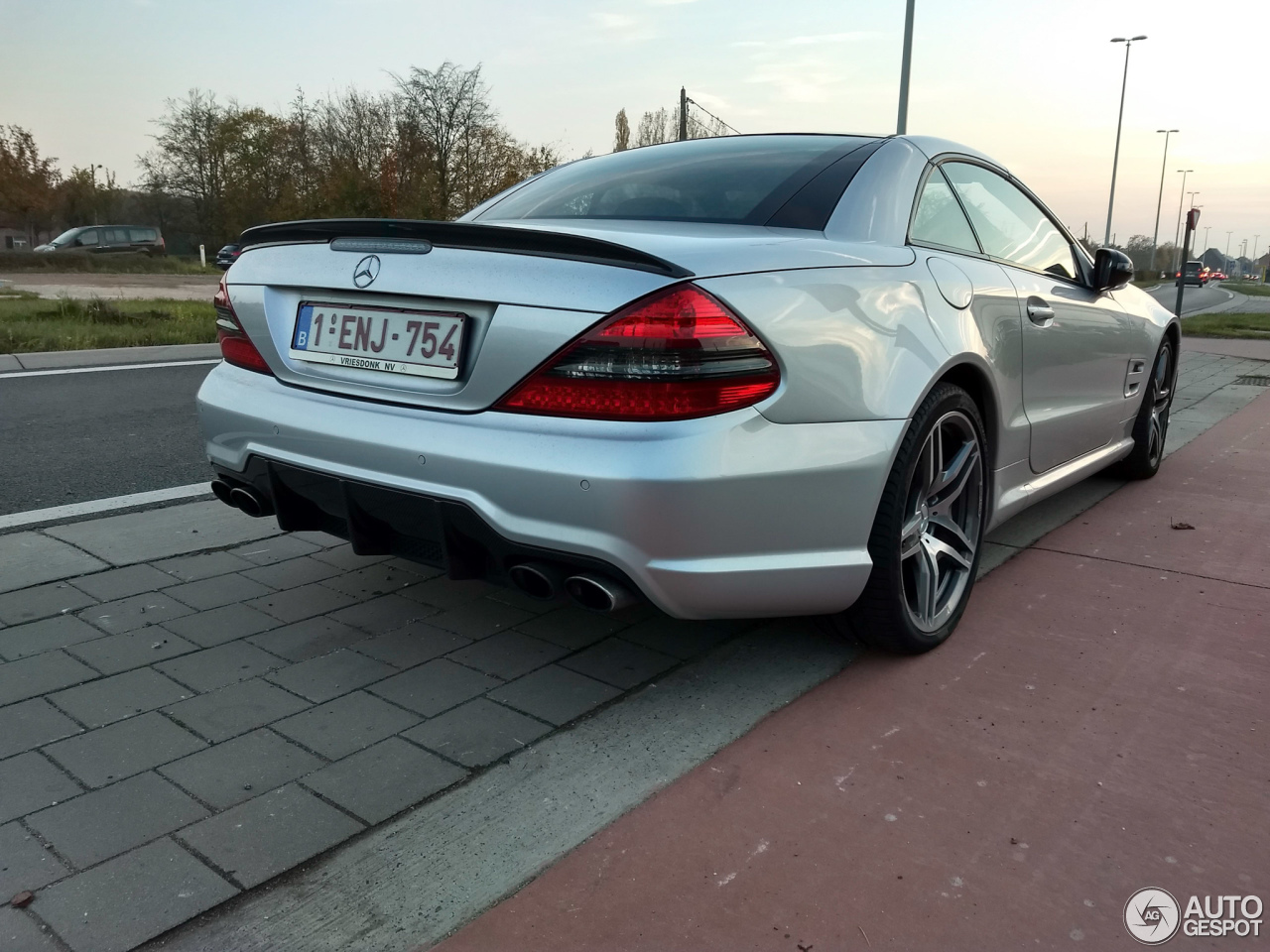 Mercedes-Benz SL 63 AMG