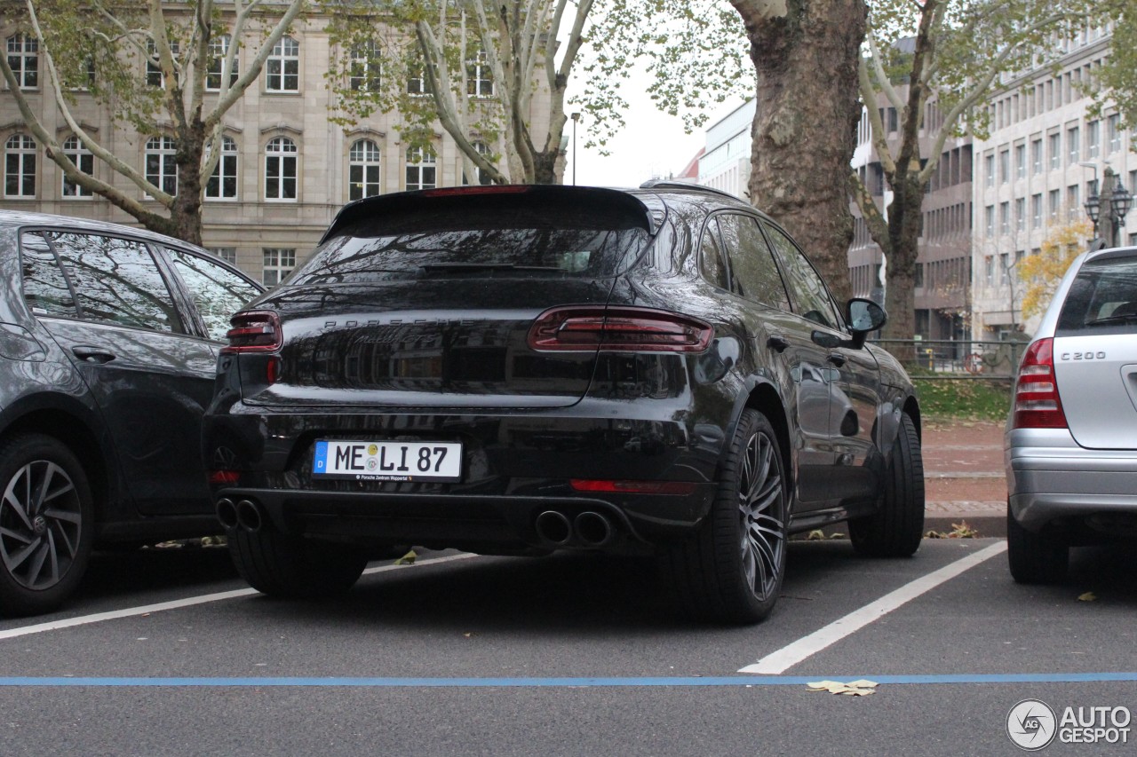 Porsche 95B Macan GTS