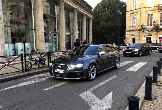 Audi RS4 Avant B8