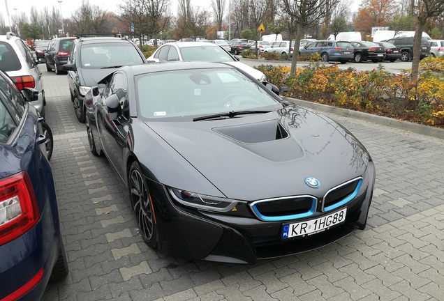 BMW i8