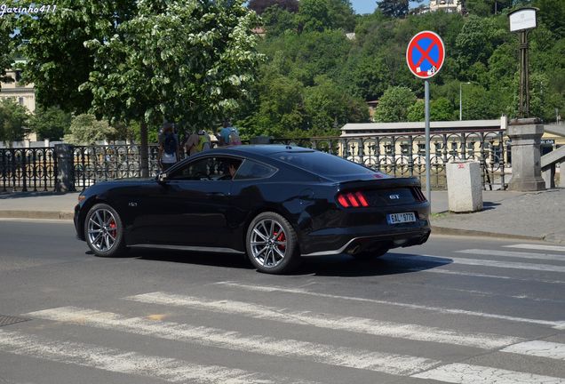 Ford Mustang GT 2015