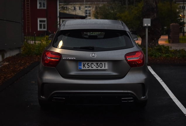 Mercedes-AMG A 45 W176 2015