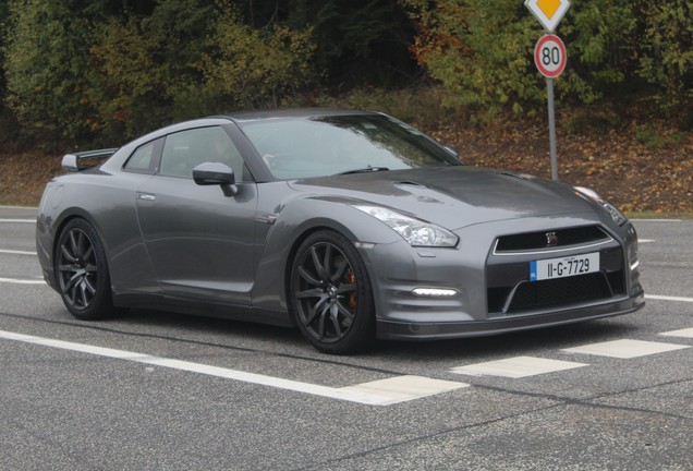 Nissan GT-R 2012