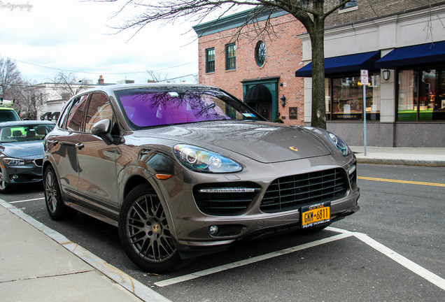 Porsche 958 Cayenne GTS