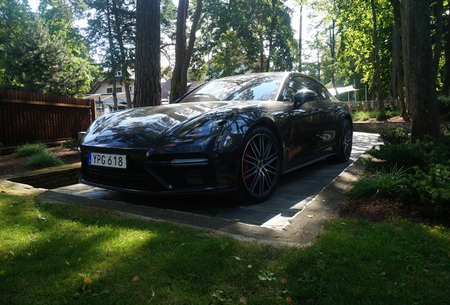 Porsche 971 Panamera Turbo Executive