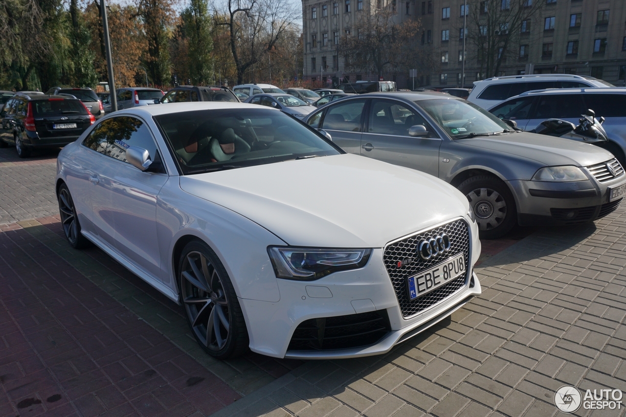 Audi RS5 B8 2012