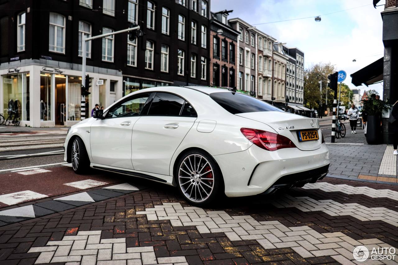 Mercedes-Benz CLA 45 AMG C117