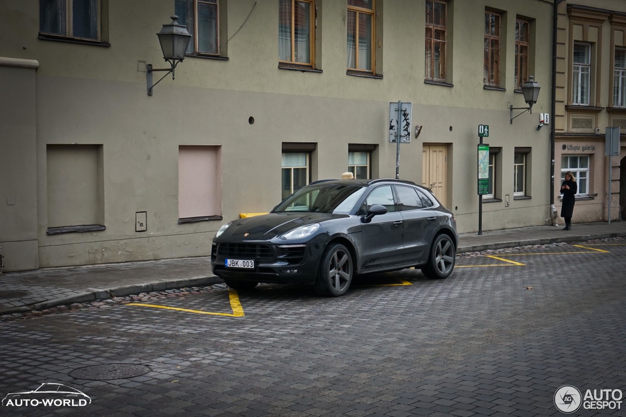 Porsche 95B Macan Turbo