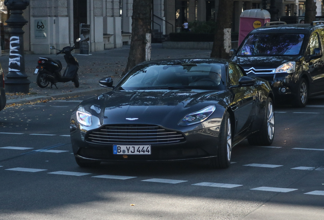 Aston Martin DB11