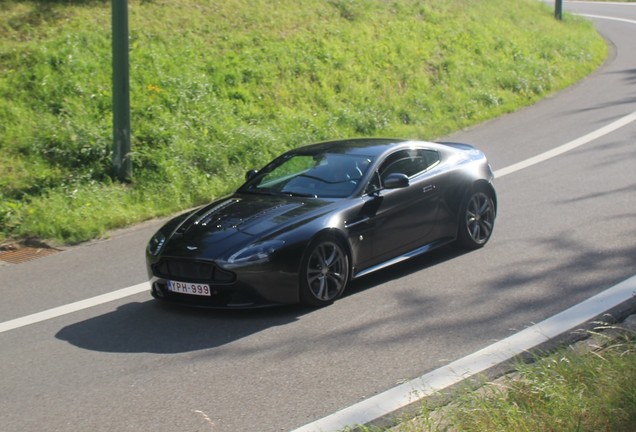 Aston Martin V12 Vantage S