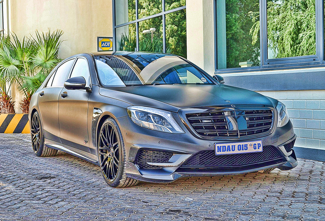 Mercedes-Benz Brabus 900 Rocket