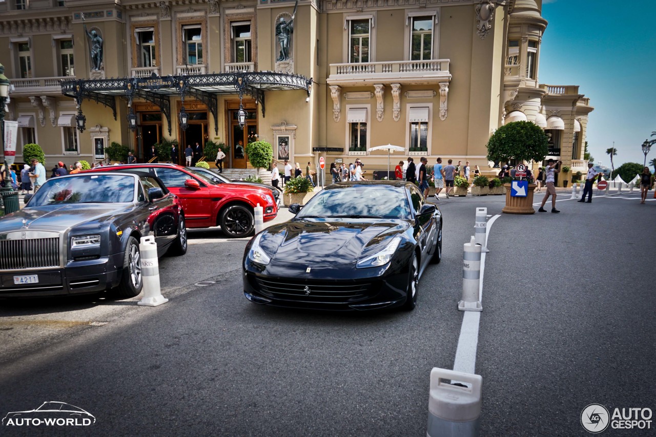 Ferrari GTC4Lusso