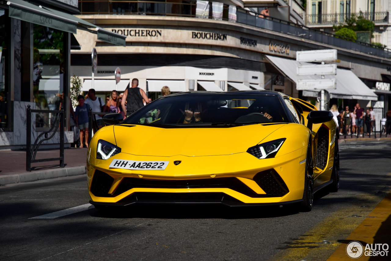 Lamborghini Aventador S LP740-4 Roadster