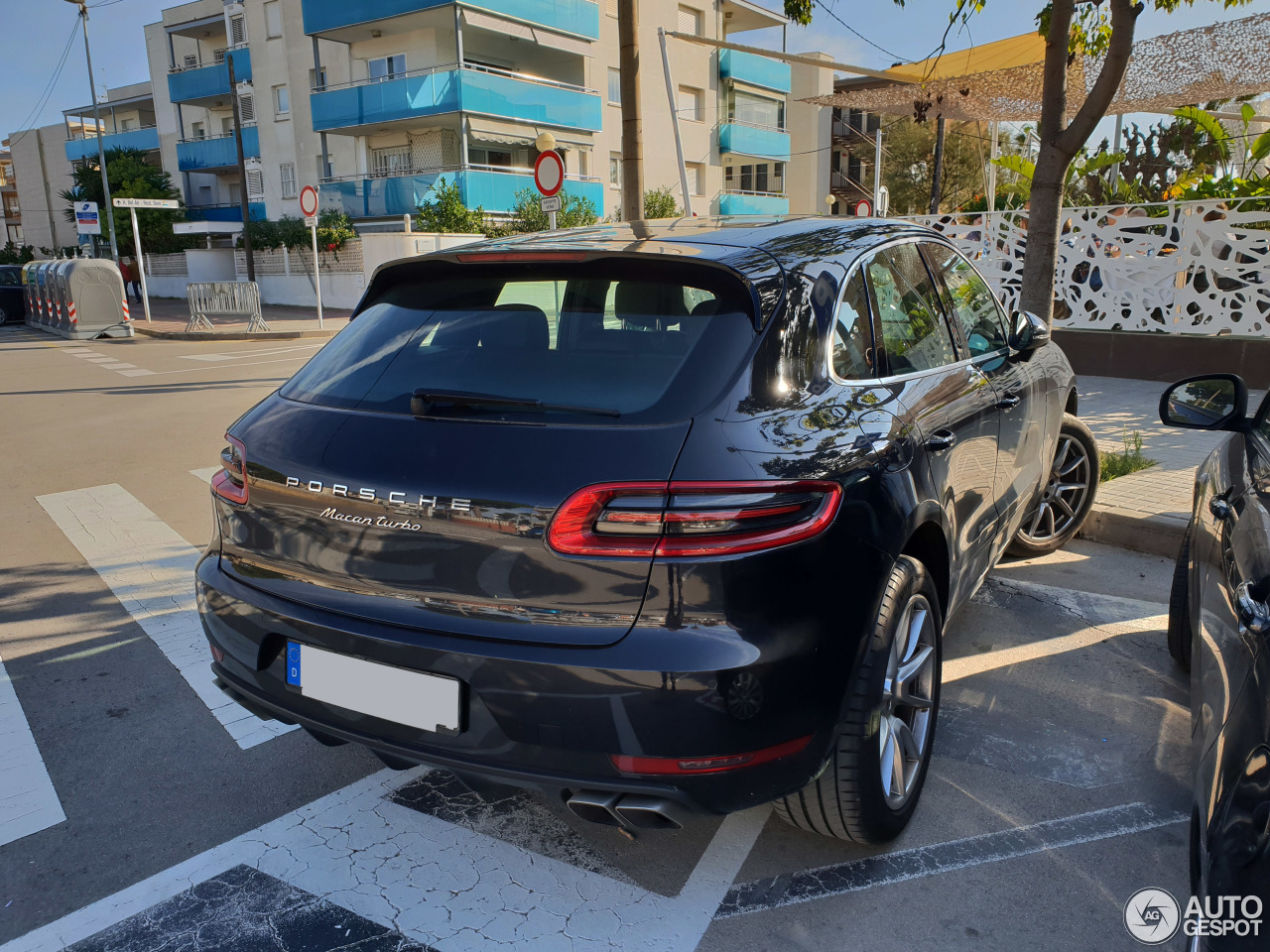 Porsche 95B Macan Turbo