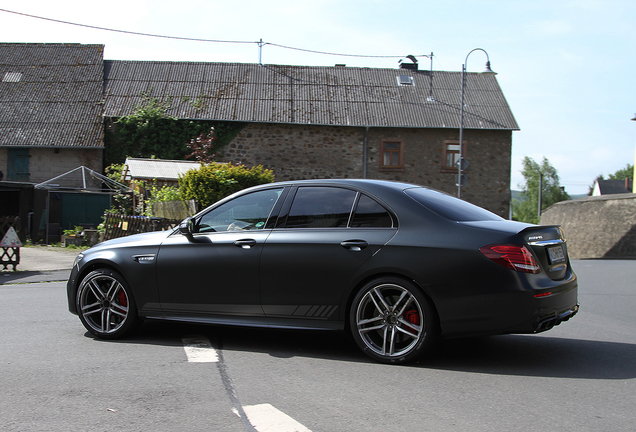 Mercedes-AMG E 63 S W213 Edition 1