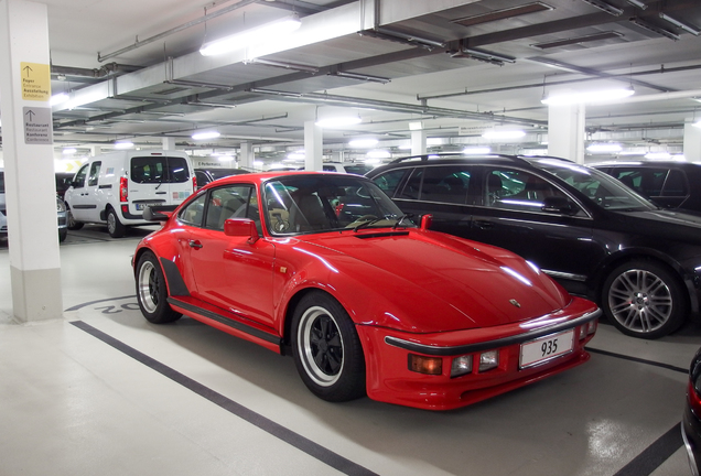 Porsche 930 Turbo Flatnose