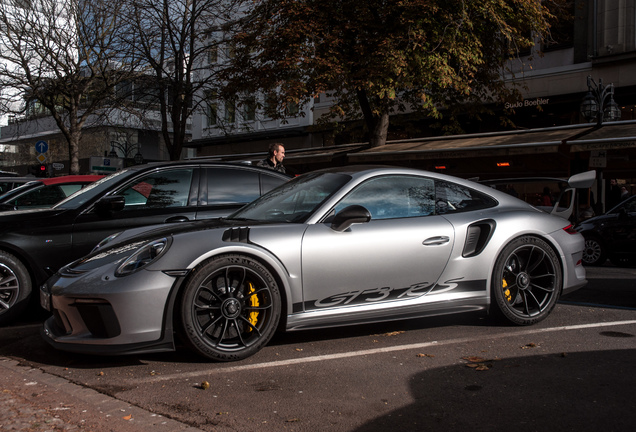 Porsche 991 GT3 RS MkII Weissach Package